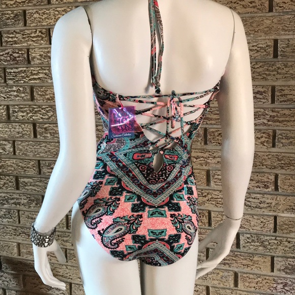 Emme Jordan Swimwear - Picture 2 of 5